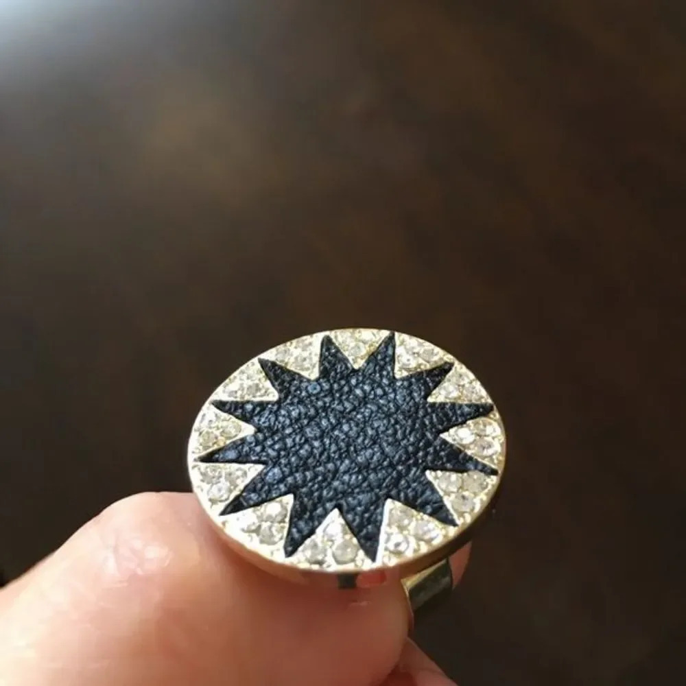 Ring - Picture 4 of 4